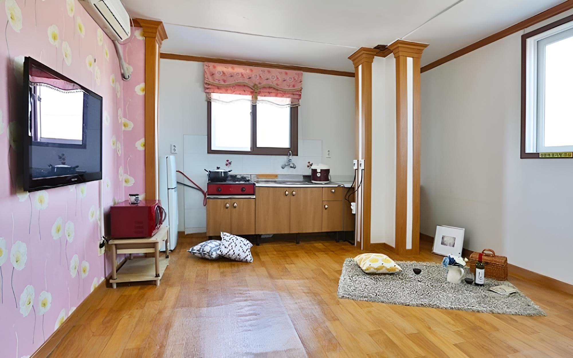 Photo 18