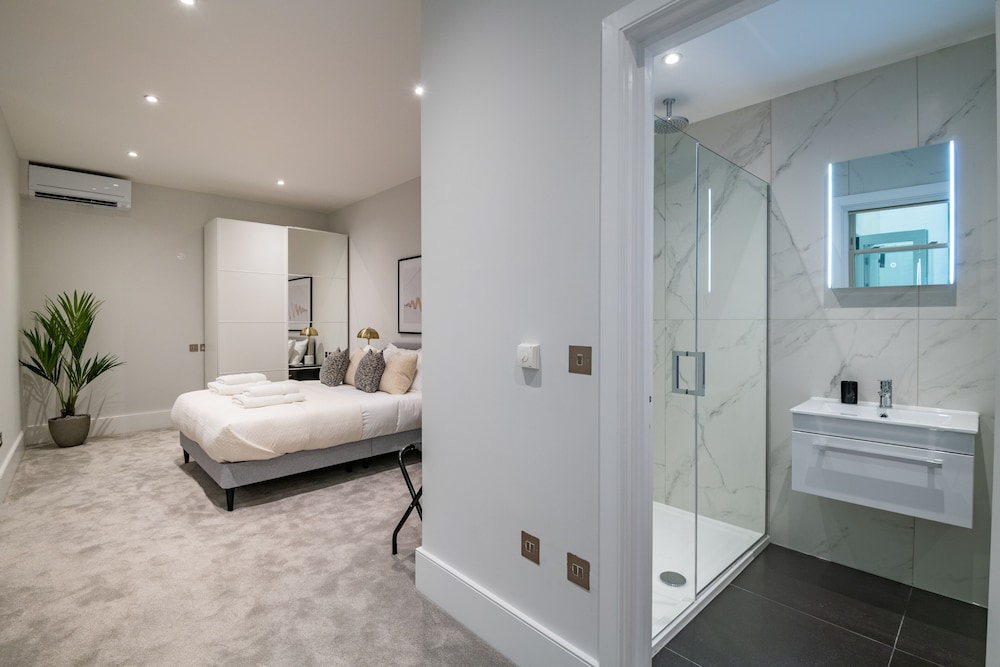 South Kensington Apartments