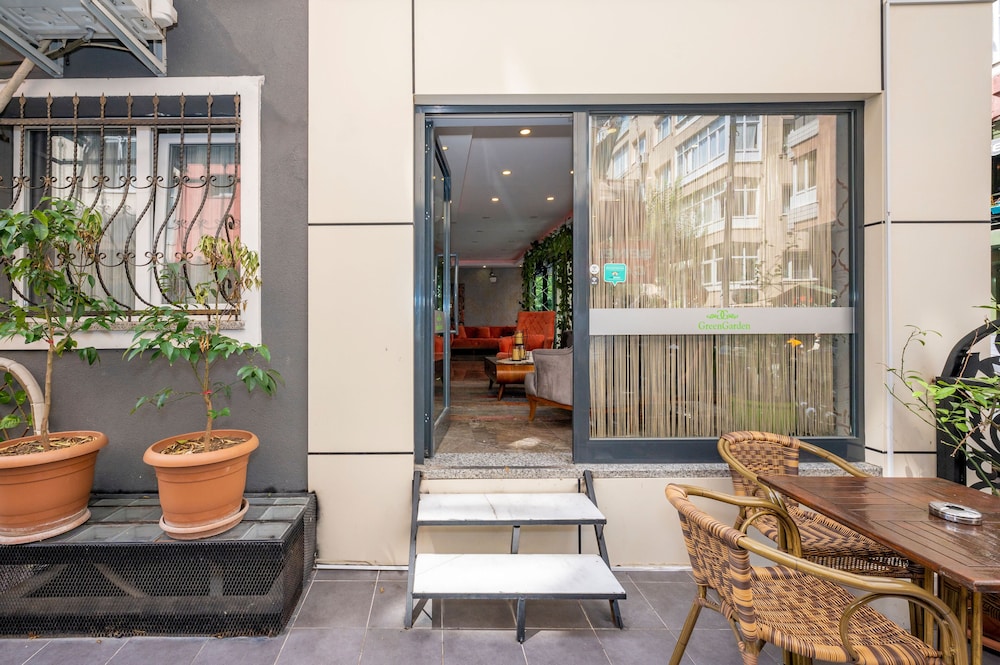 Green Garden Otel - Image 11