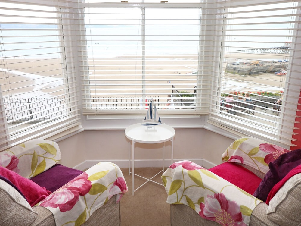 1 Beachtop Court view 4