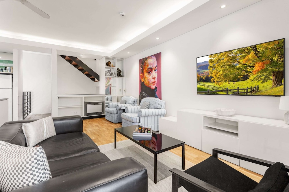 3-bedroom Home in the Heart of Darlinghurst