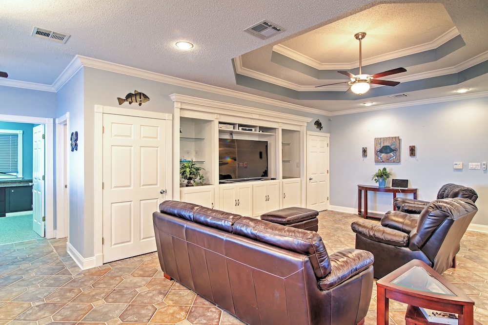 Waterfront Slidell Home w/ Boat Dock & Canal View! view 2