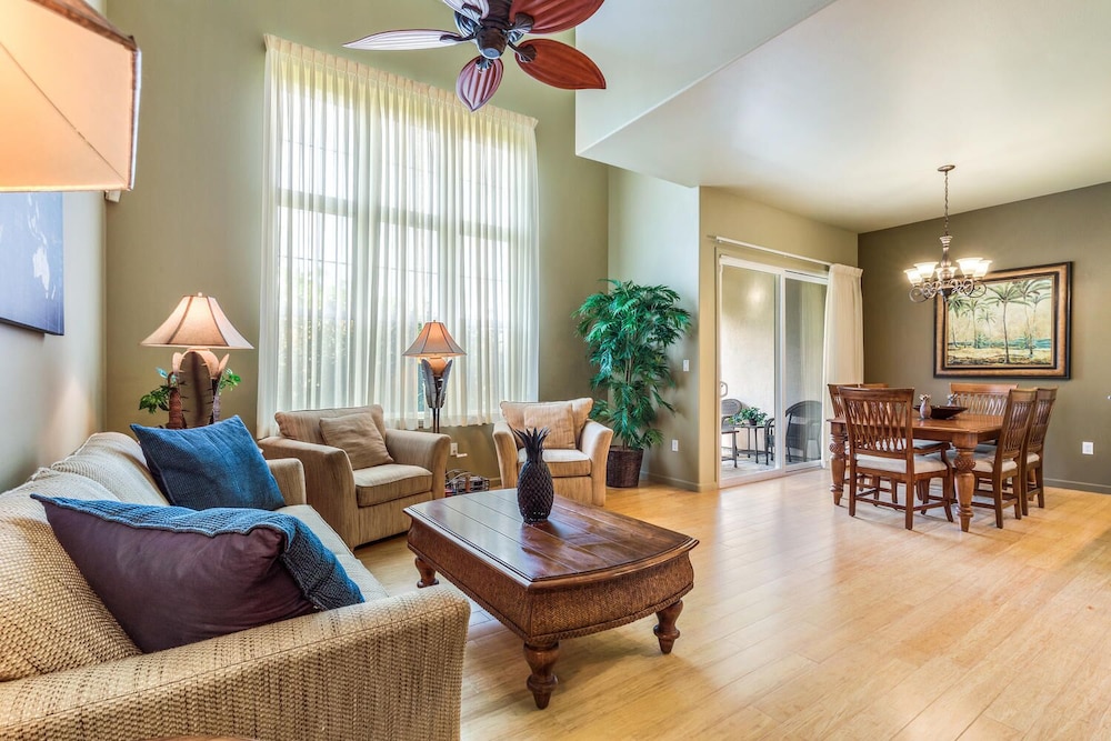 Beautifully Furnished - Hawaiian Villa - AC & Wifi! - Vrkcv