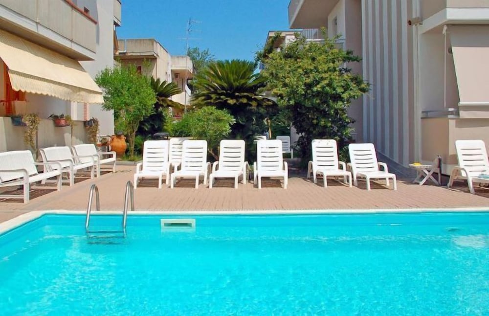 Marconi Seaside Residence Pool Wifi