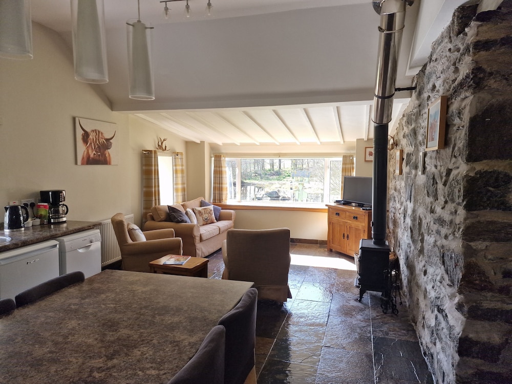 Dalnoid Cottages & Treehouses