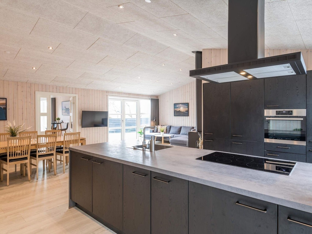 Holiday Home in Hvide Sande view 3