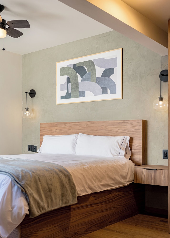 Mint Roma Residences