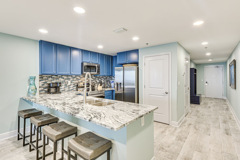 Panama City Beachfront Condo w/ Breathtaking Views