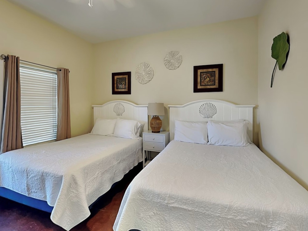 Reel Nauti by Silver Sands Vacation Rentals