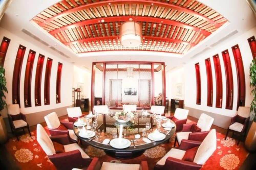 Ovation Seven-Cultivation Hotel