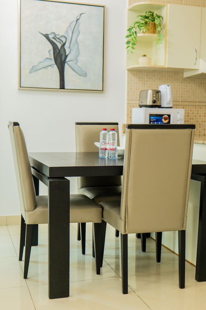 Venduras Elegant 1BR Dubai Marina
