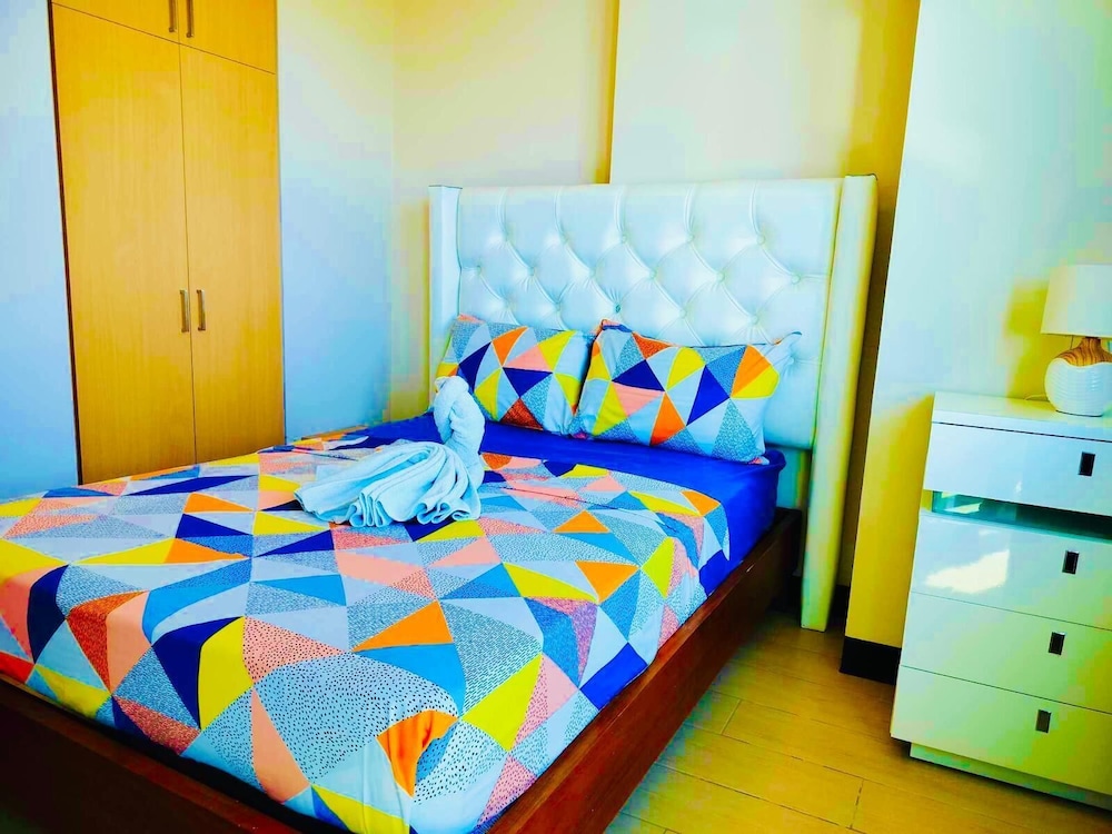 Luxury 1BR 55sqm 1 Pacific MactanNewtown view 3