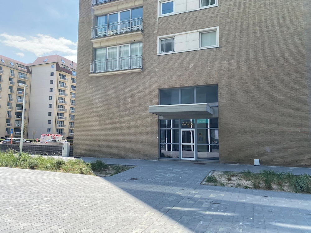 Apartment in Nieuwpoort-bad With Sea View