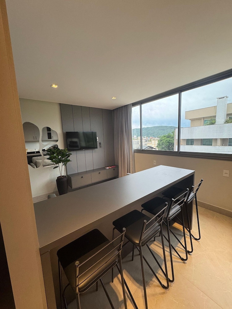 Elegance Residence