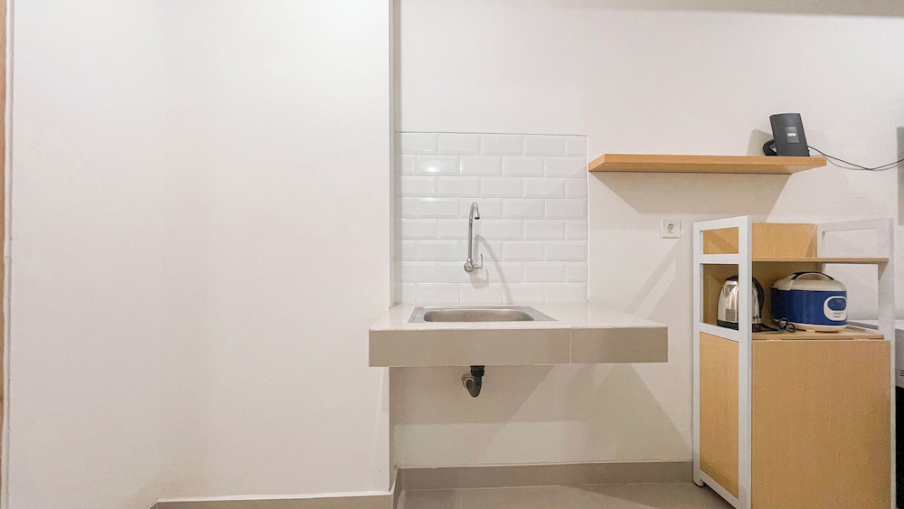 Studio (No Kitchen) Apartment Near Unhas At Bandaraya - Tallasa City Makassar