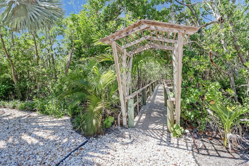 Flamingo Bayou A