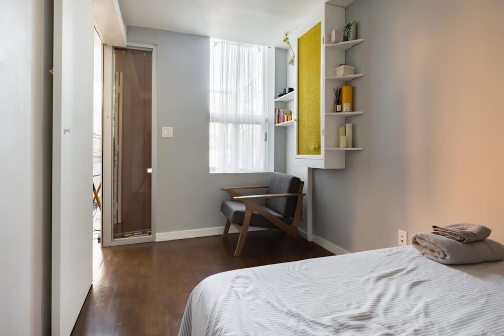 Dekalb by Rove Travel Duplex Loft w Terrace