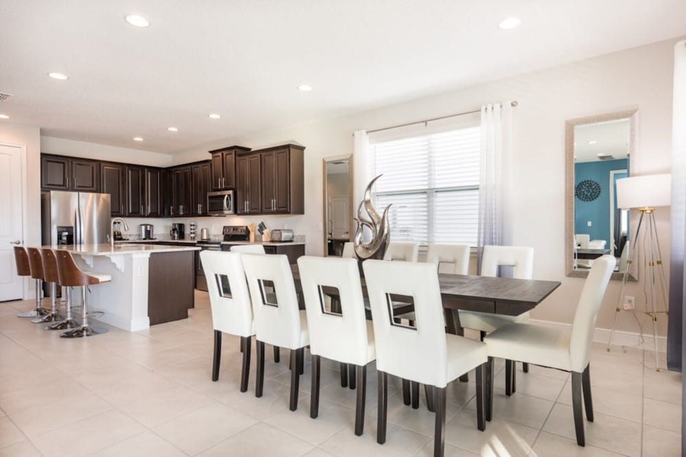 Luxury 8 Bedroom Villa on Encore Resort at Reunion, Orlando Villa 2927 - Image 2