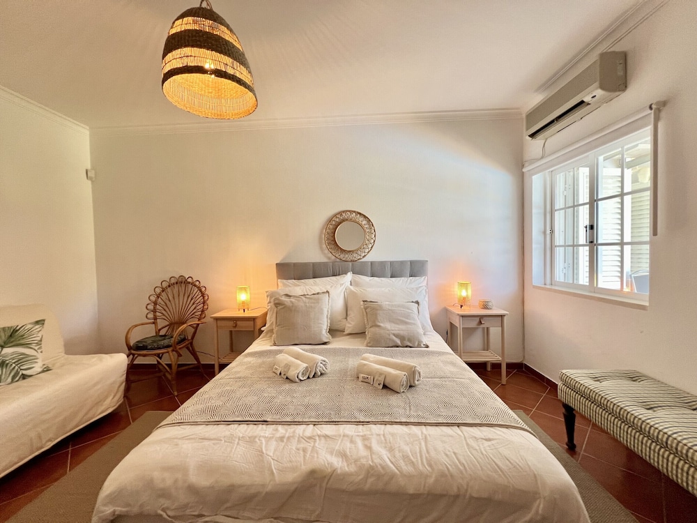 Vilamoura White House Villa by Homing