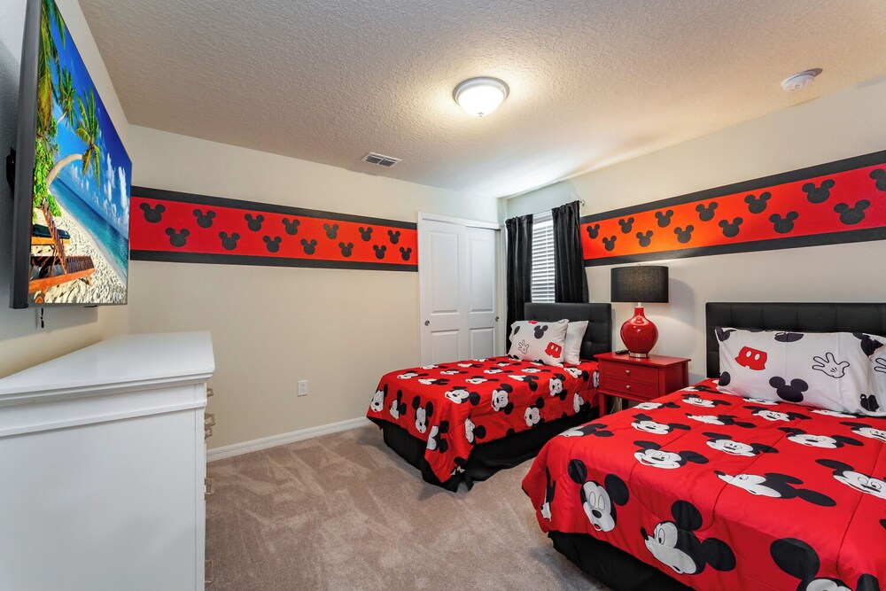 Discover Your Perfect Getaway 8BR Wonder