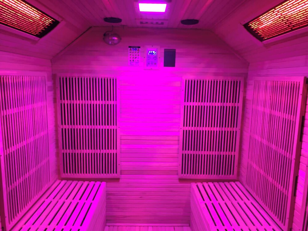 Perfect Couple Retreat To Relax With Hot Tub&sauna