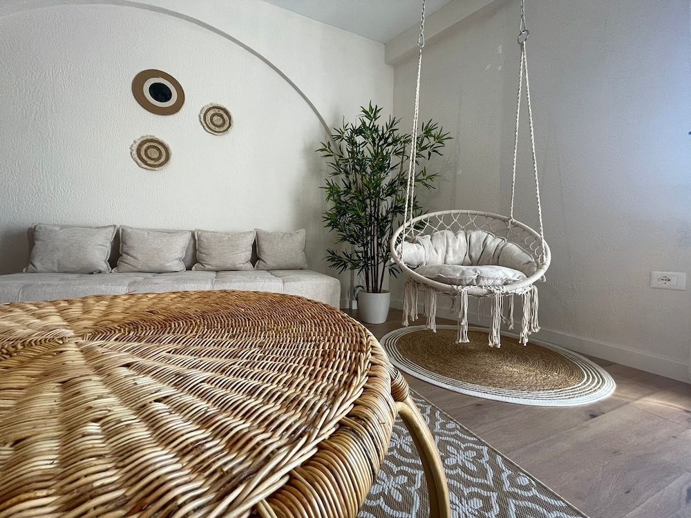 Boho Central Apartment