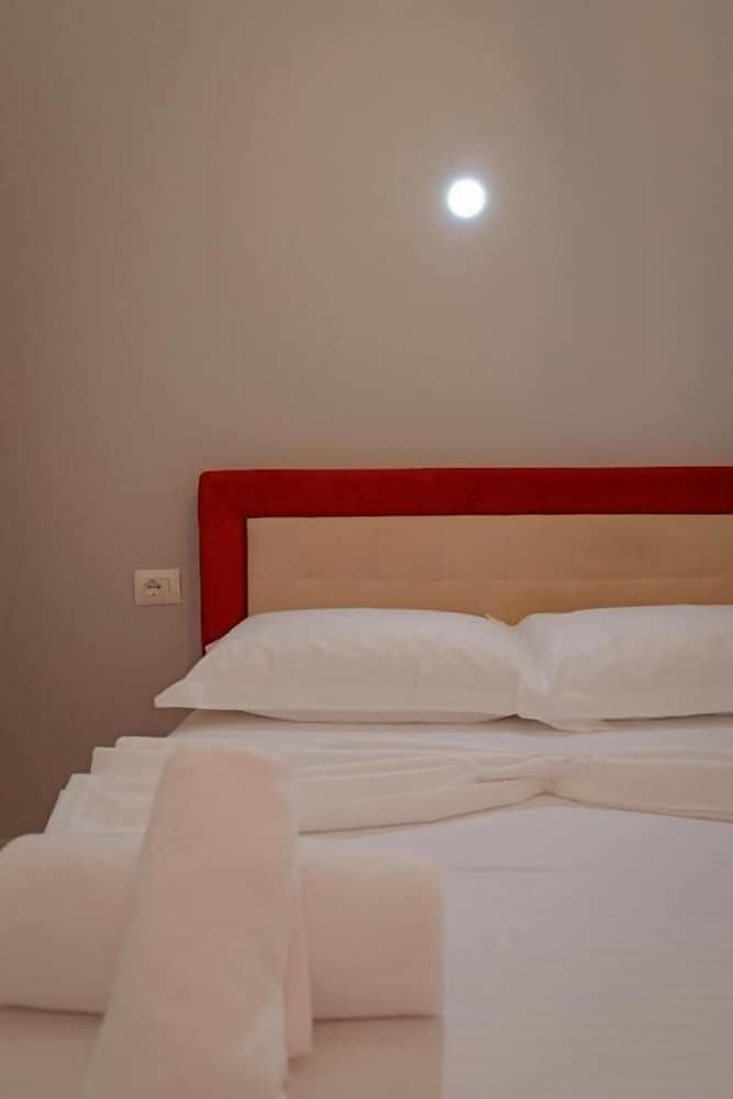 Vila Xhovani