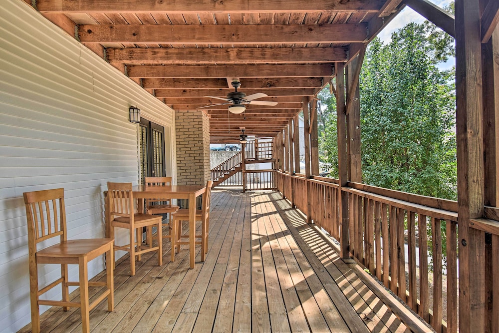 Lakefront Home w/ Private Dock in Hot Springs! view 3