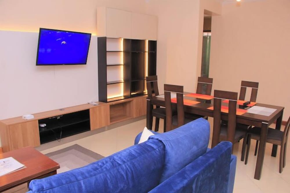 Lux Suites Bida Furnished Apartments