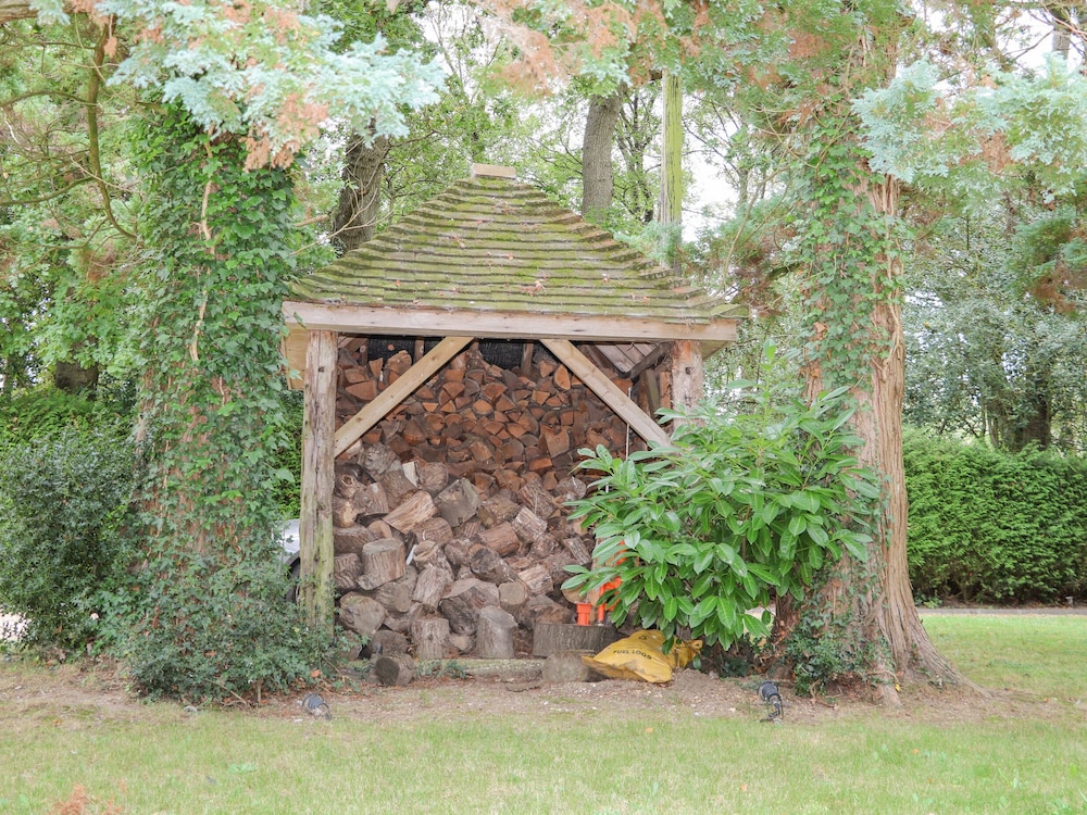 Little Picket