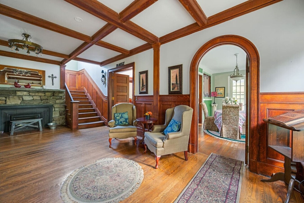 NEW 5 Trinity Pl Cornwall NY 12518