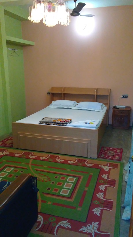 Royal Guest House