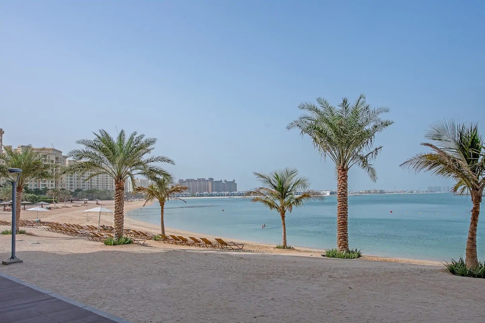 Stunning 1 Bedroom Sea View on the Palm