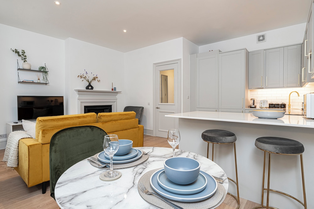 JOIVY Stylish 1 bed flats in Soho