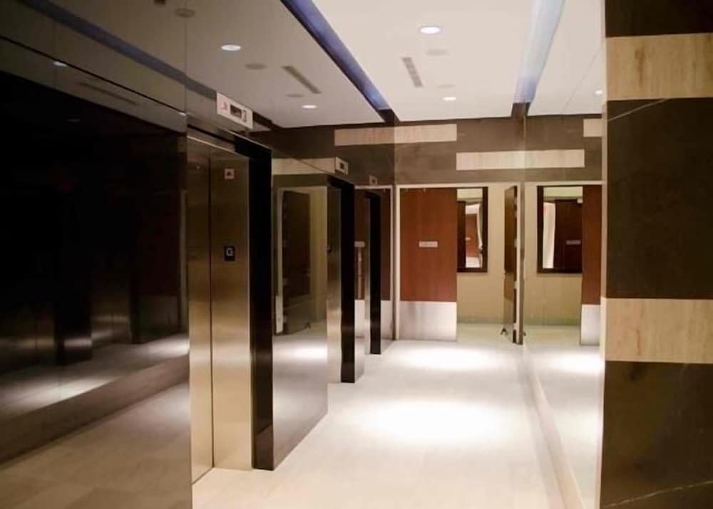 WhiteHall Suites - Mississauga-2