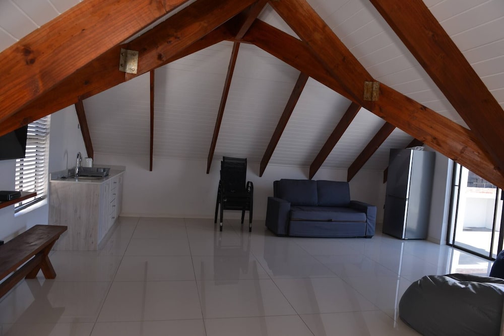 Pelican Cove is a Modern 4-bedroom Holiday Home in Langebaan With Some Sea Views