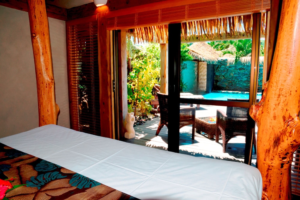Aitutaki Escape