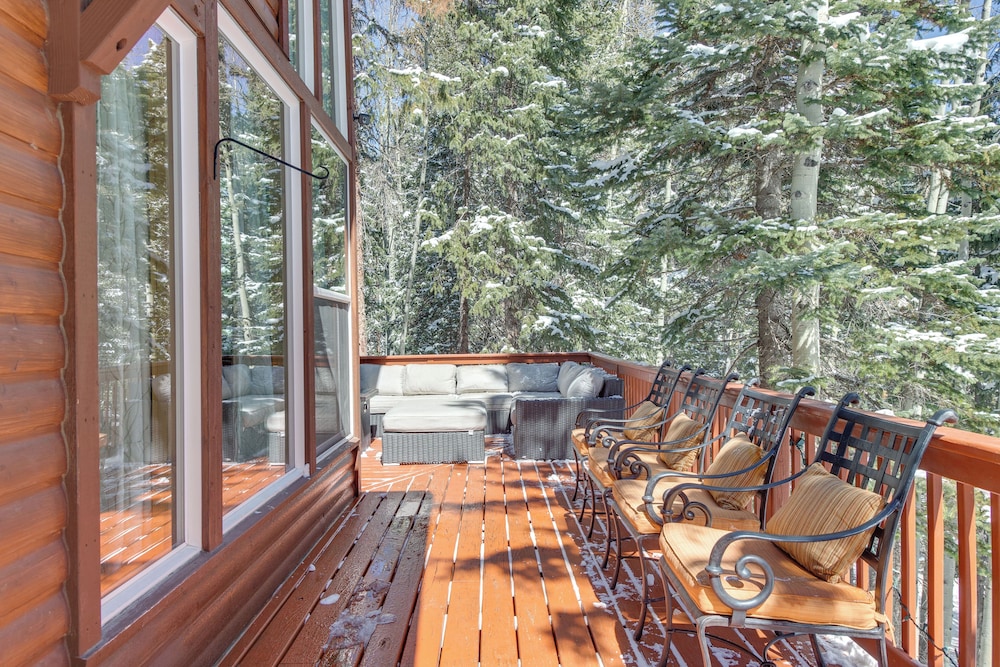 Idaho Springs Cabin w/ Hot Tub on Half Acre! view 2