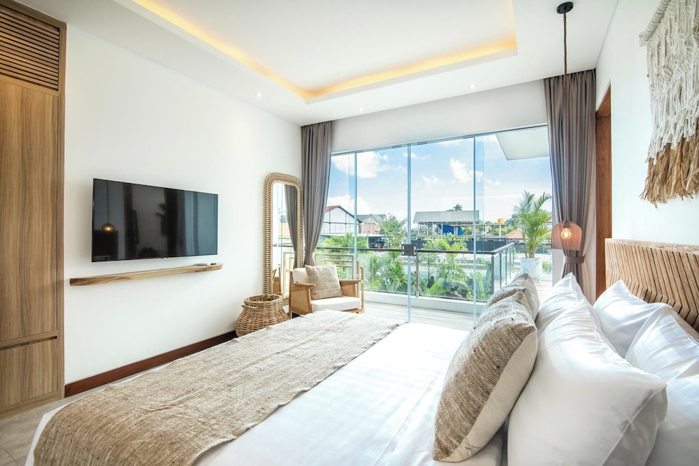 Brand New 4br Villa 400 to Finns Canggu