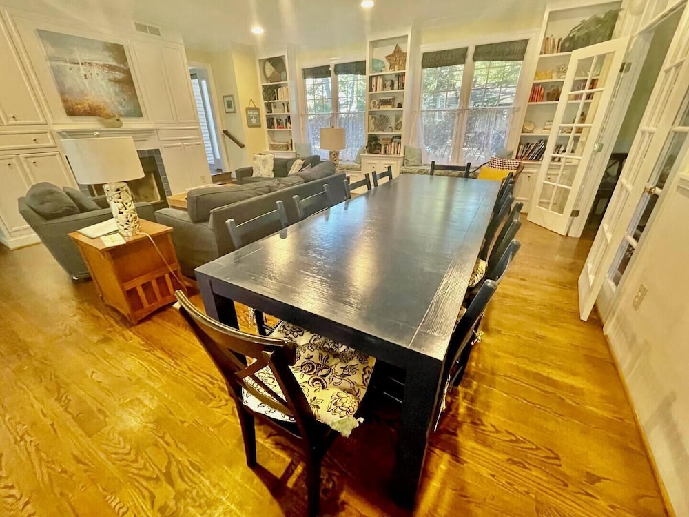 Henlopen Avenue 58