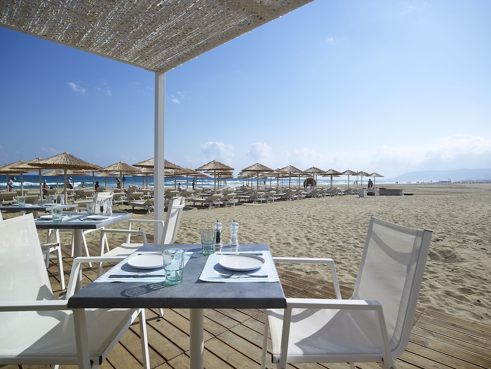 Anemos Luxury Grand Resort