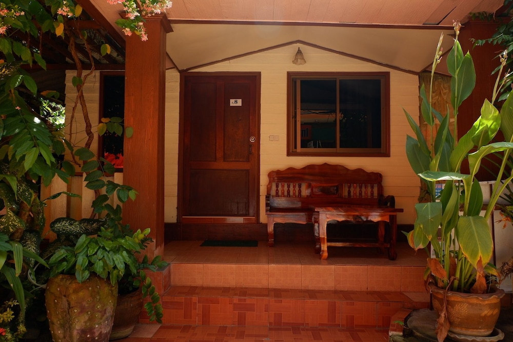Harmony House - Hostel