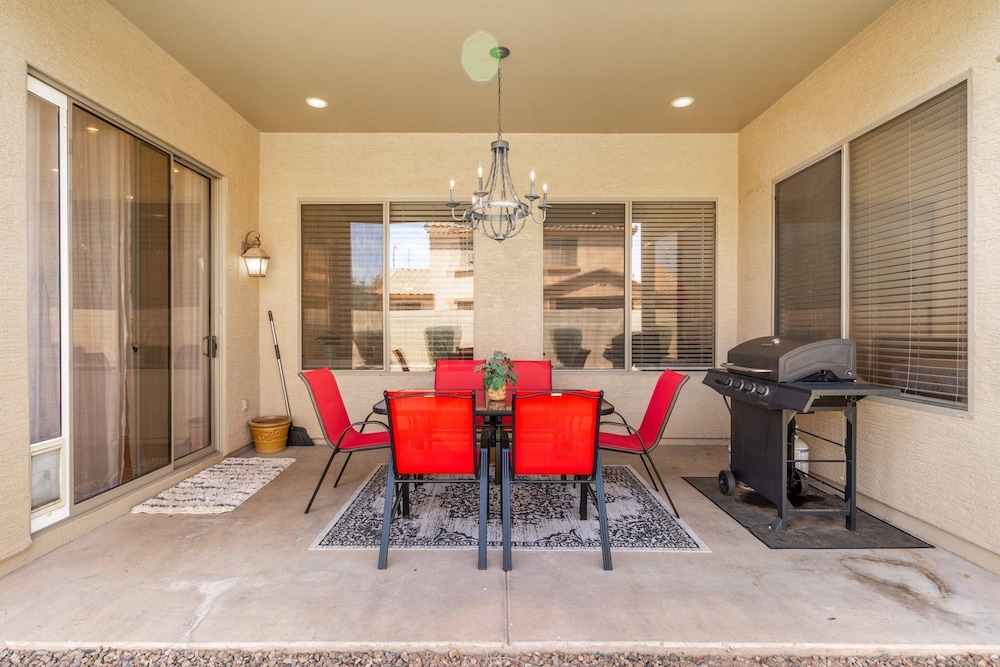 Dublin in Gilbert With 4 Bedrooms and 2 Bathrooms