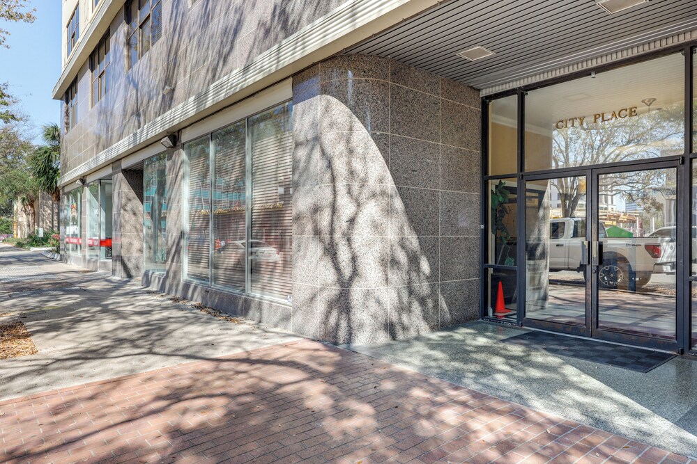 Downtown Studio w/ City Views in Jacksonville!