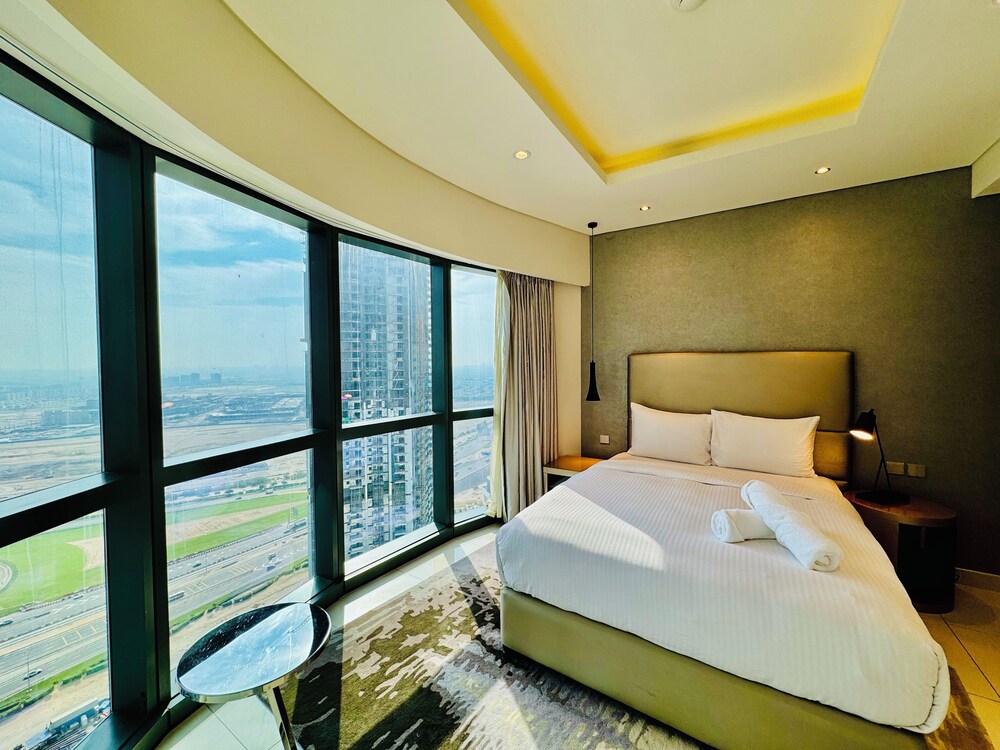Venduras Cozy 3BR at Damac Tower