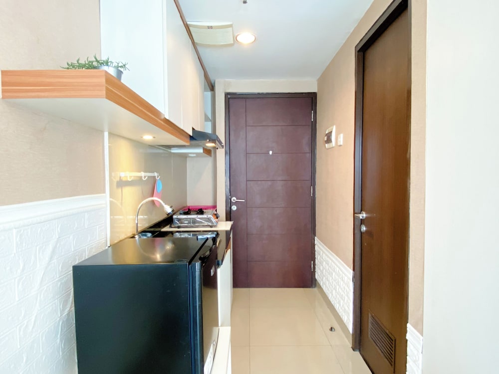 Good Deal And Restful Studio Grand Dhika City Apartment