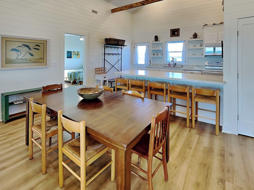 Walking on Sunshine by Topsail Realty