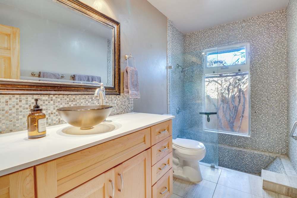 Spacious Mtn-view Gem in Corrales!