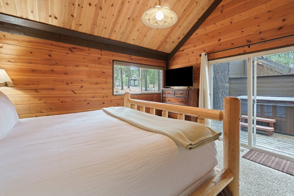 Pole House 10 2 Bedroom Cabin