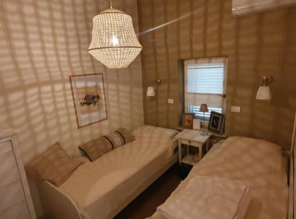Seafront Dreamy Holiday Home Spina With Pool